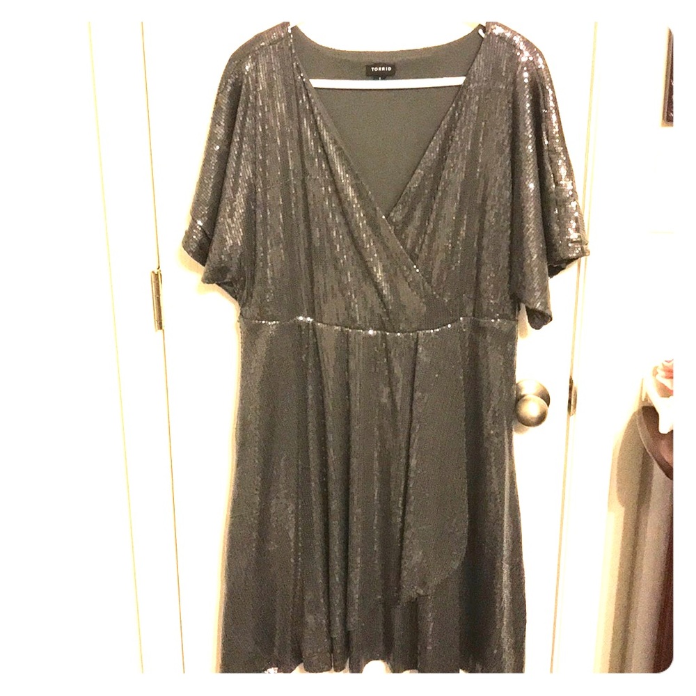 Gray sequin party dress
